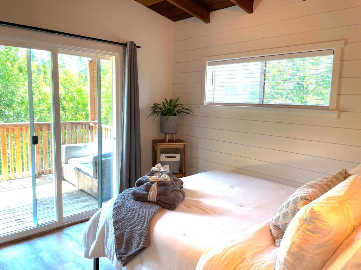 Private Wine Country-River Bungalow! Sunny Treetop Views - Pets Stay Free Forestville Exterior foto